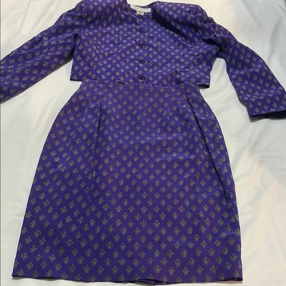 Michelle Stuart Elegant Purple Patterned 2-Piece set Skirt&Jacket Silk size 8 P - Picture 1 of 6